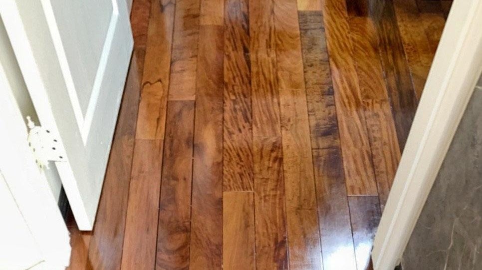 台中地板打蠟︱住家、商辦、店鋪多材質地坪保養施工︱潔管家清潔