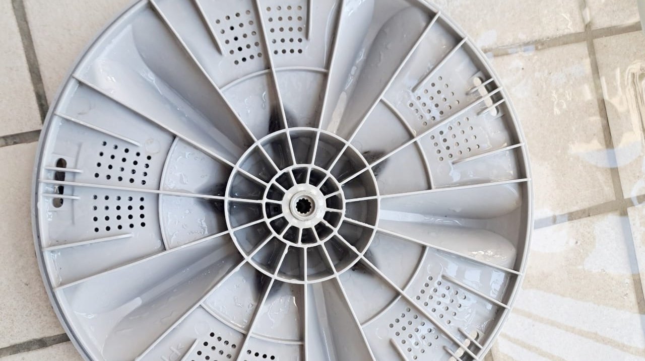 台中洗衣機清洗︱北屯區住家洗衣機深層拆洗案例︱潔管家清潔